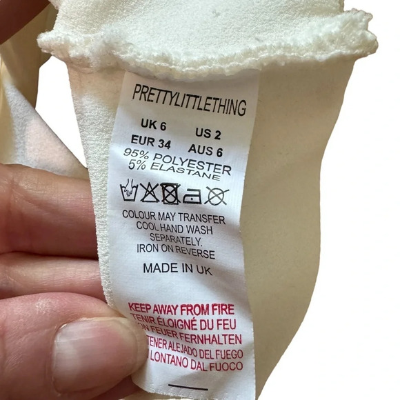 🔹5/$25🔹 PrettyLittleThing Off White Crepe Wrap Bralet. Women’s Size  2 - Picture 5 of 9